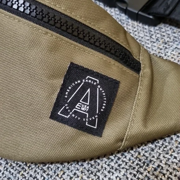 AMERICAN EAGLE Fanny Pack Green - Picture 5 of 12